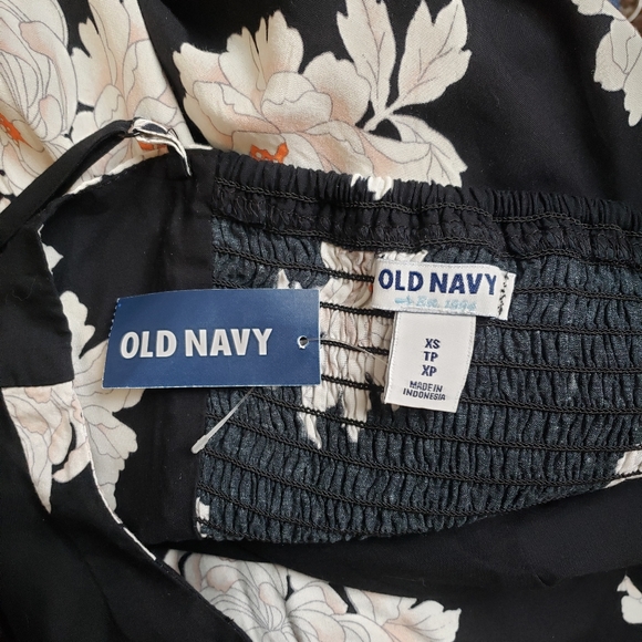 Old Navy Japanese Floral Summer Dress - Picture 6 of 8
